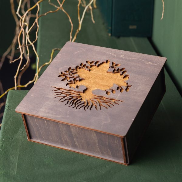 Cutie patrata compartimentata - Alege dintr-o gama larga de cutii lemn, cutii cadou, cutii de lemn, cutie pt cadou