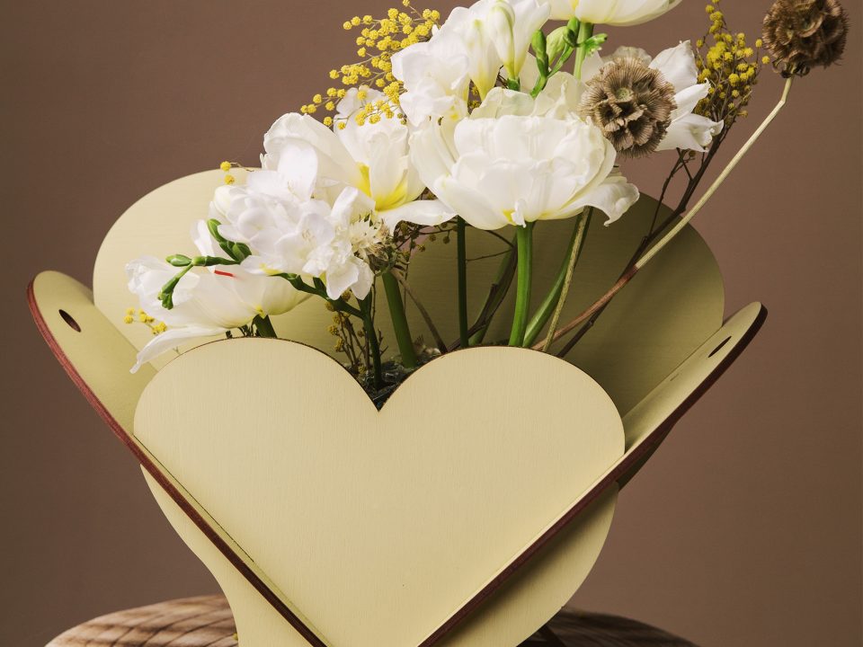 Cutie pentru flori in forma de inima - Alege dintr-o gama larga de cuti de cadou, cuti de cadouri, cutii de lemn, cutie pt cadou, cutii handmade, cutie flori handmade